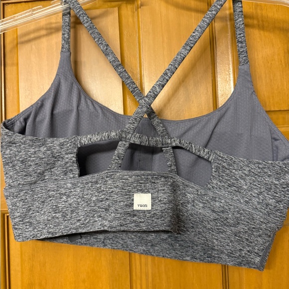 Vuori Other - Vuori Heathered Gray Sports Bra